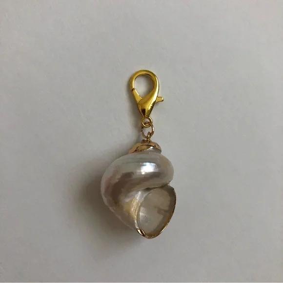 Shell Bikini Charm🐚 - Picture 2 of 7